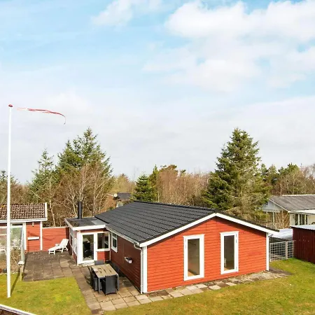 6 Person Holiday In *