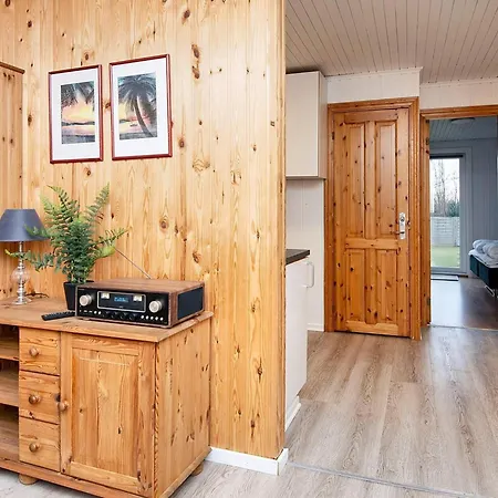 6 Person Holiday In Tarm